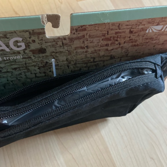 Small fitness bag - Picture 3 of 6